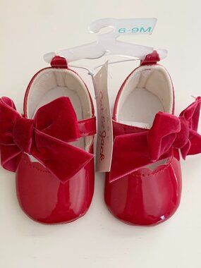 Cat & Jack Mary Jane Shoes with Bows NWT • 6-9 Months